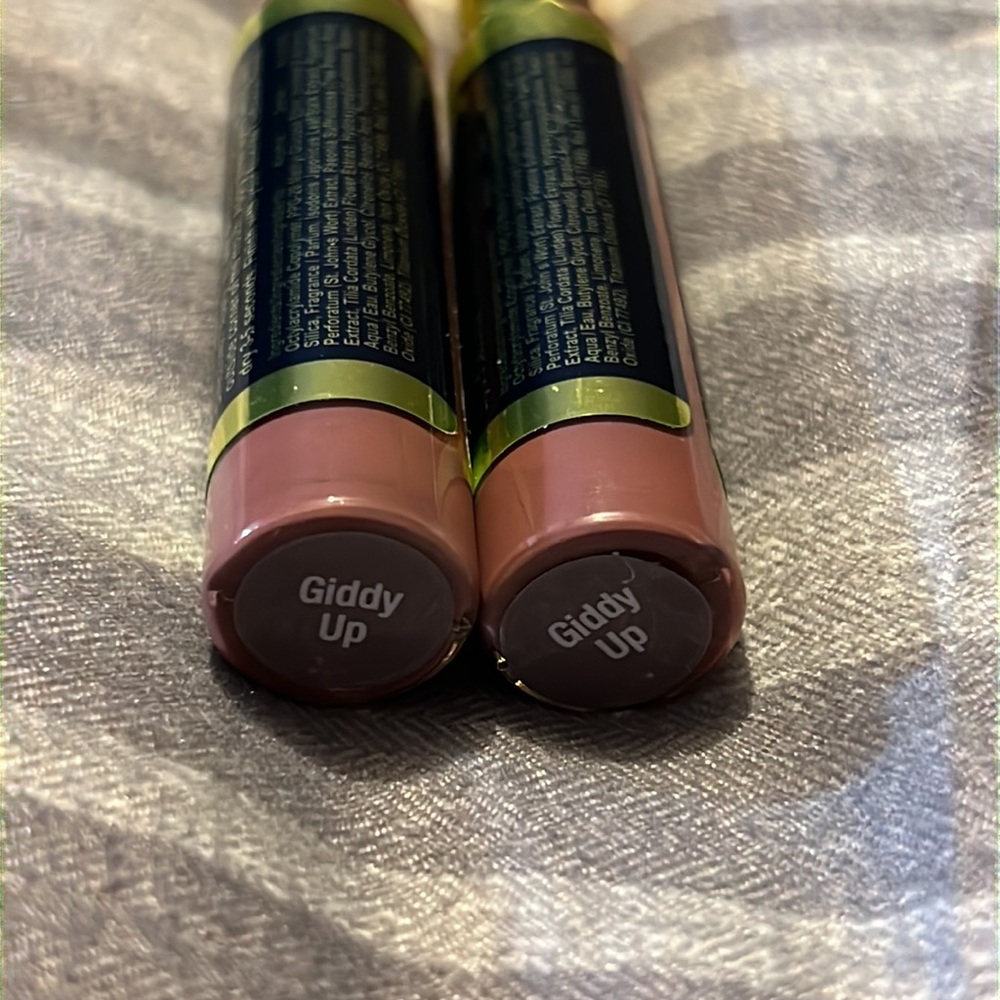 Lipsense - Picture 3 of 3